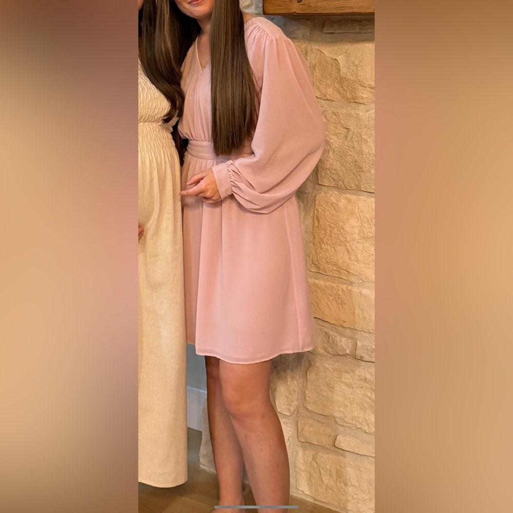 Elegant Pink Long-Sleeve Dress